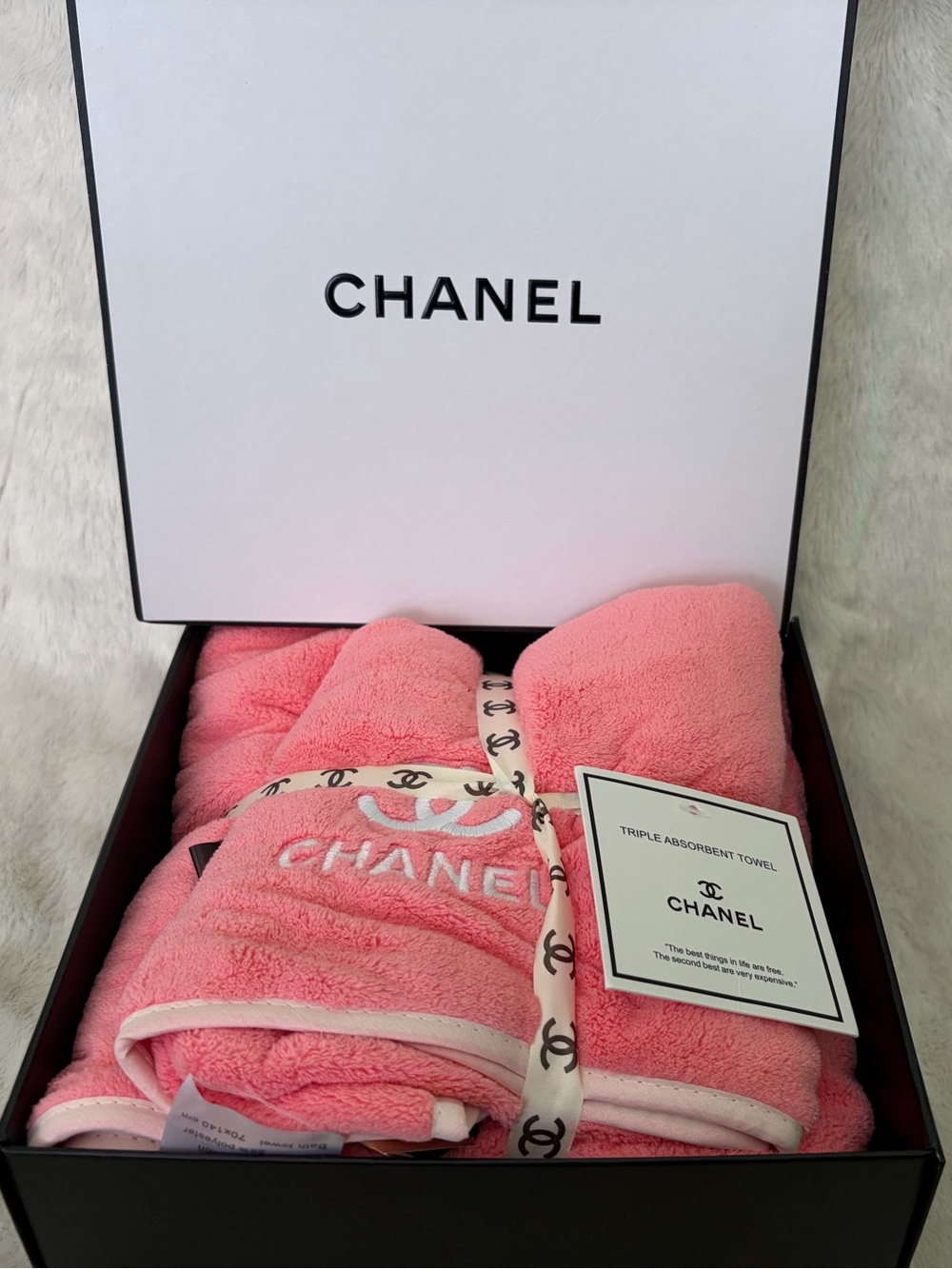 Rare Auth Chanel Bath Towel Set!